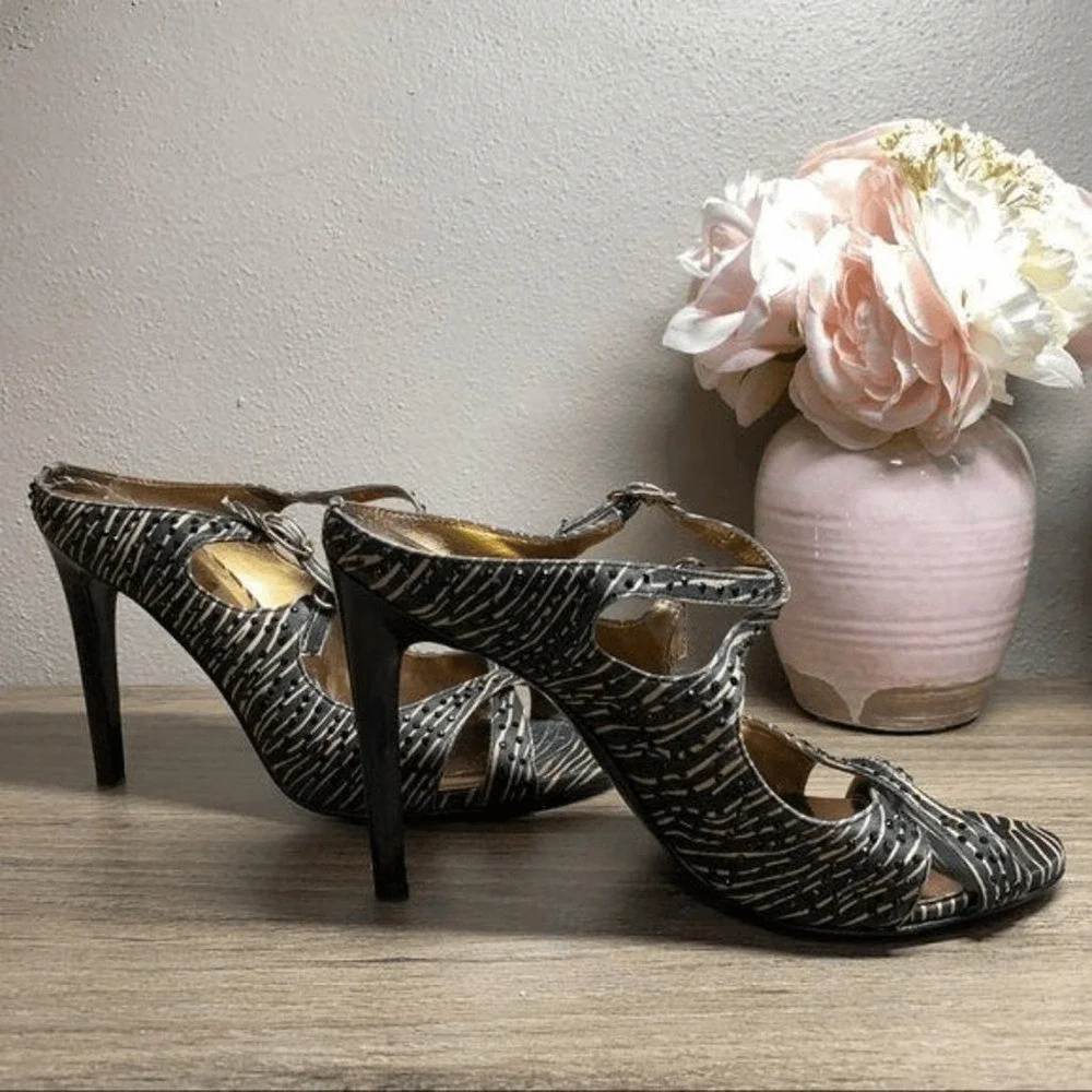 CARLOS SANTANA Black Studded Zebra Print‎ Heel, Size 6